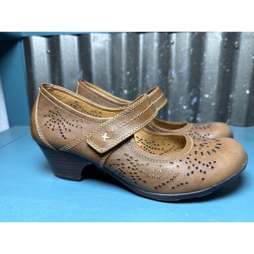 Sofft Womens 7M Brown Leather Mary Jane Heels Perforated Comfort Shoes Academia - Picture 2 of 10